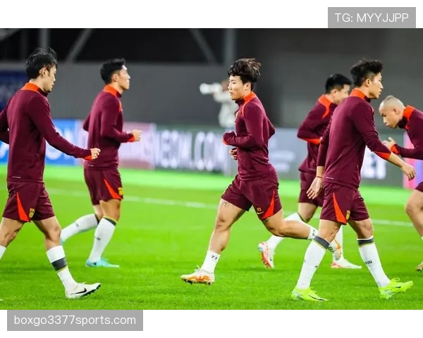 应对十八强赛对手国足针对性部署战术合练